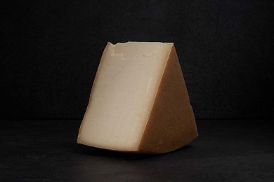Сыр Грюйер от сыроварни Racconto, 45%